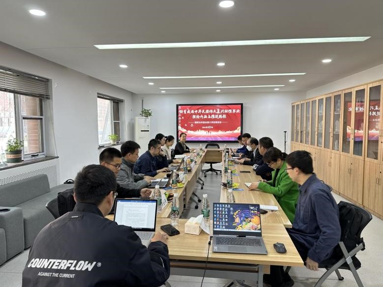 5e5ac1ed7b694aed81e3a90295f5eae2.jpg 5e5ac1ed7b694aed81e3a90295f5eae2.jpg